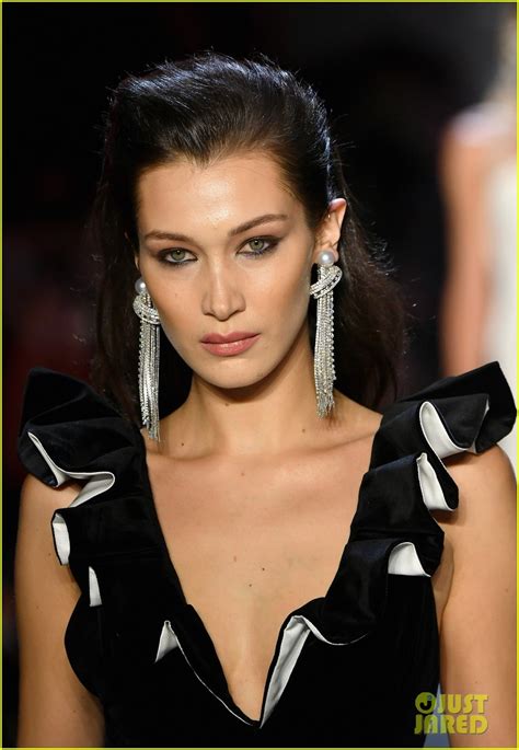 Bella Hadid And Candice Swanepoel Walk In Prabal Gurungs Nyfw Show