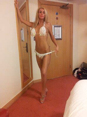 Amateur Photos 7208 Photo Gallery