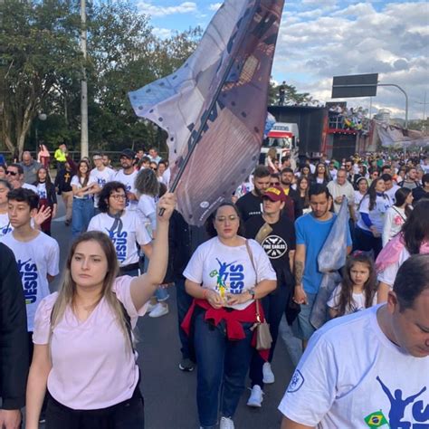 Marcha para Jesus em Blumenau reúne bom número de participantes