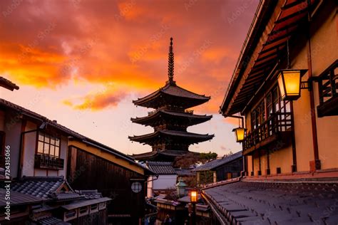 Yasaka Pagoda View And Hokan Ji Temple From Yasaka Dori Street In Kyoto