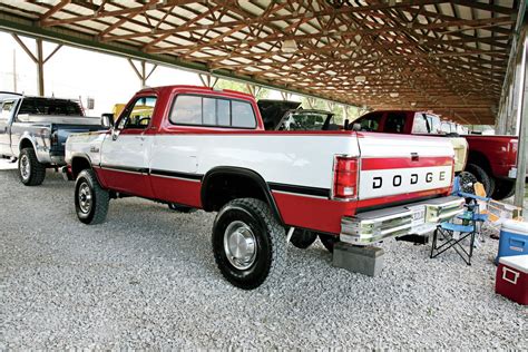 Dodge D250 Information And Photos Momentcar