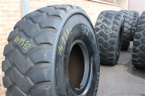 26 5R25 Michelin XHA