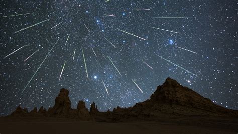 Live: Perseid meteor shower creates dazzling night sky - CGTN