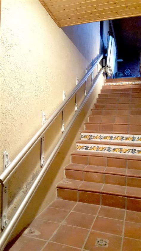 Plataforma Salvaescaleras SPATIUM En Una Casa Cabrianes