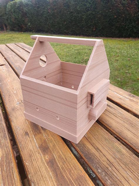 Free STL File NICHOIR BIRD SHELTER BIRD HOUSE WITH FOOD AND BATH