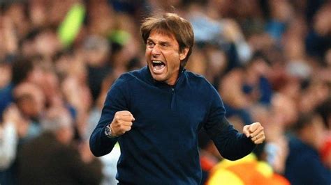 Antonio Conte Meragukan Ac Milan Terbuka Untuk Kontrak Baru Stefano