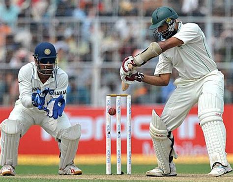 Hashim Amla shapes for a cut | ESPNcricinfo.com