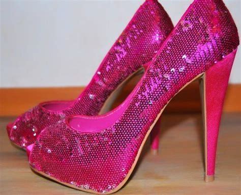 Pin By Andrea 🦋 On Shoes Girls High Heels Pink High Heels Glitter