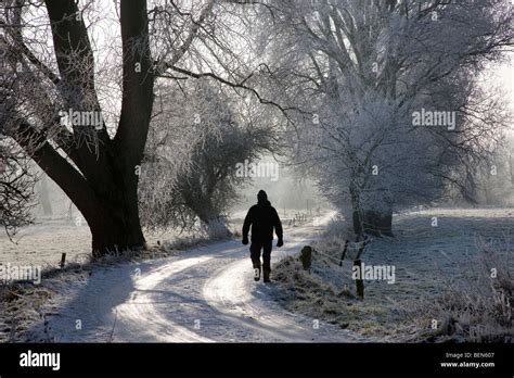 Walker Winter Hoarfrost Hi Res Stock Photography And Images Alamy