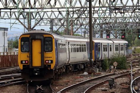 B229 35MM SLIDE Northern Class 156 156464 Manchester Piccadilly 3 54