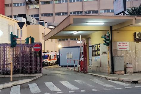 OSPEDALE DI MOLFETTA PRONTO SOCCORSO AL COLLASSO LA TESTIMONIANZA DI