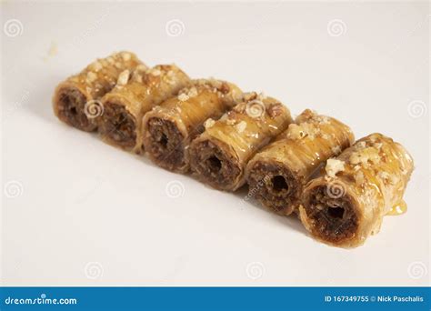 Baklavas Con Jarabe De Miel Y Nueces Imagen De Archivo Imagen De