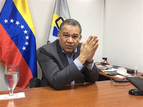 Enrique M Rquez Se Postul Con La Tarjeta Del Movimiento Centrados