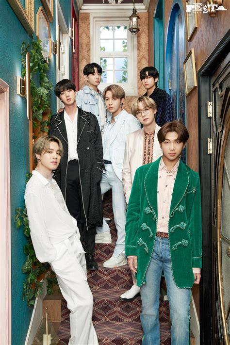 BTS FESTA 2020 Family Portrait | Bts photo, Bts 7th anniversary family ...
