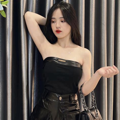 Hot Girl H Giang N I Ti Ng Nh B N Hoa Qu Ven Ng Gi Ra Sao B O D N Tr