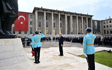 Yeni yasama yılı başlıyor