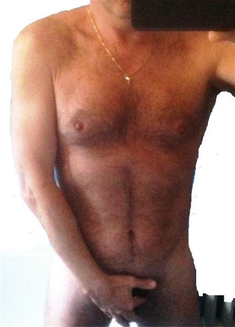 alexbi06 Homme bisexuel Provence Alpes Côte d Azur pour jeux