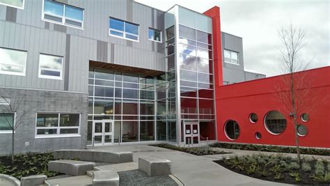 Chilliwack Secondary School - Alpro Aluminum