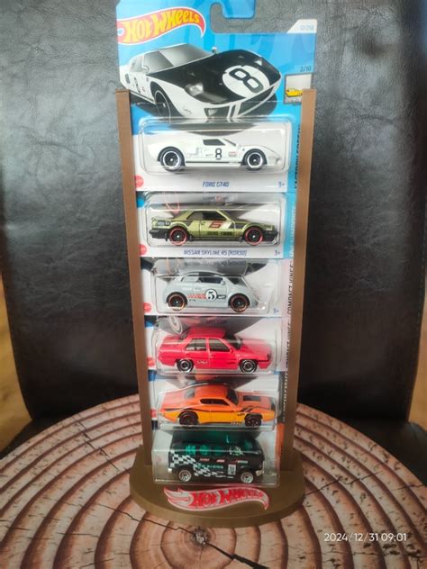 Stojak Ekspozytor Na Karty Hot Wheels W Skali Kielce Kup Teraz Na Allegro Lokalnie
