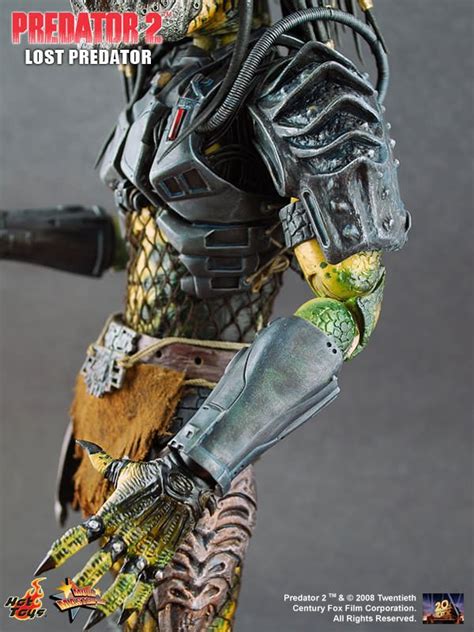 Hot Toys Lost Predator MMS76 Sixth Scale Collectible Figure Rare