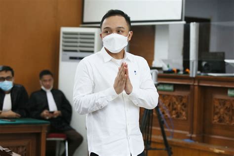 Bripka Ricky Rizal Divonis Tahun Bui Perbuatannya Mencoreng Nama