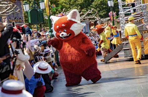 Red Panda Mei Makes Her Disney Parks Debut At Shanghai Disneyland