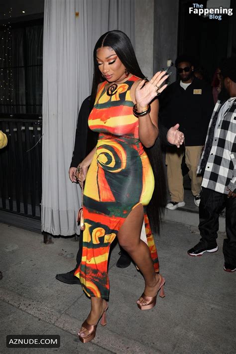 Megan Thee Stallion Sexy Shows Off Her Hot Curves While Leaving Crustacean Restaurant After