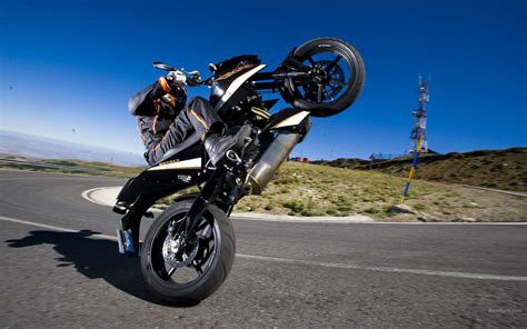 Wheelie Wallpapers - Wallpaper Cave