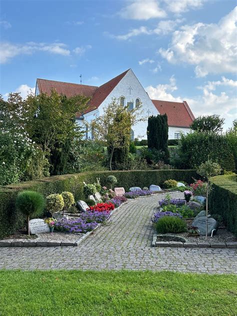 Asserballe kirkegård em Asserballe Syddanmark Cemitério Find a Grave