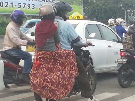 Suka Mengendarai Motor Intip Bahaya Yang Mengintai Para Wanita Cinta