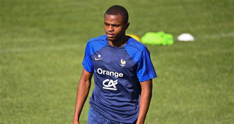 Équipe de France Espoirs Pierre Kalulu convoité en Angleterre