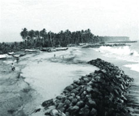 Sea Erosion In Kollam 10 Houses Damaged