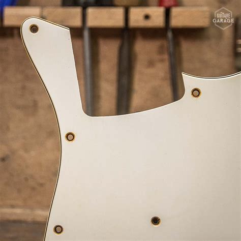 Pickguard Jazz Bass Parchment 3 Plis Relic By Guitare Garage Guitare