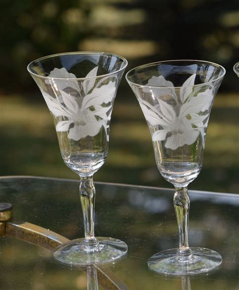 4 Vintage Etched Wine Glasses Floral Etched Wine Glasses Mixologist