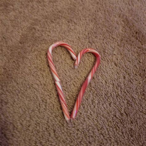 Heart shaped candy cane by gingerarnold on DeviantArt