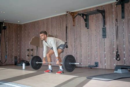 Esta es la mejor división de entrenamiento para que el peso muerto no