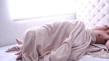 Horny Pinay Girlfriend Wakes Up Bf In The Morning XVIDEOS