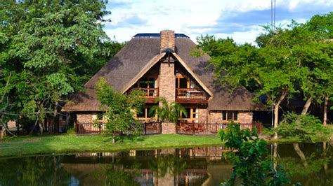 Kruger Park Lodge - Golf Safari SA Chalets | TravelGround