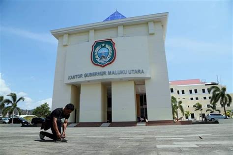 Pemprov Beri Sanksi Pns Tambah Liburan Antara News Ambon Maluku