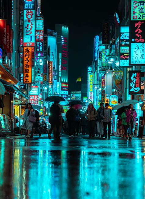 Loved the rainy nights in Tokyo, I miss it every day : r/raining