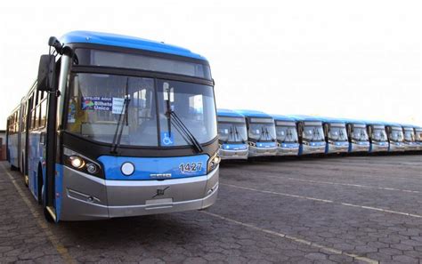 Ônibus Elite Volvo entrega 41 ônibus articulados para o sistema de