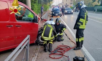 Incidente A Lomazzo Un Furgone Finisce Fuori Strada Prima Saronno