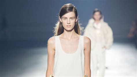 Dries Van Noten Spring 2014 — Runway Photo Gallery — Vogue - Vogue