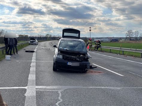 Gro Nie Wygl Daj Cy Wypadek Na Obwodnicy Zderzy Y Si Trzy Samochody