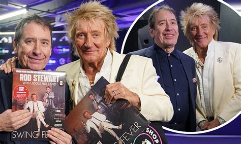 Rod Stewart Latest News Gossip Photos And Video Daily Mail Online