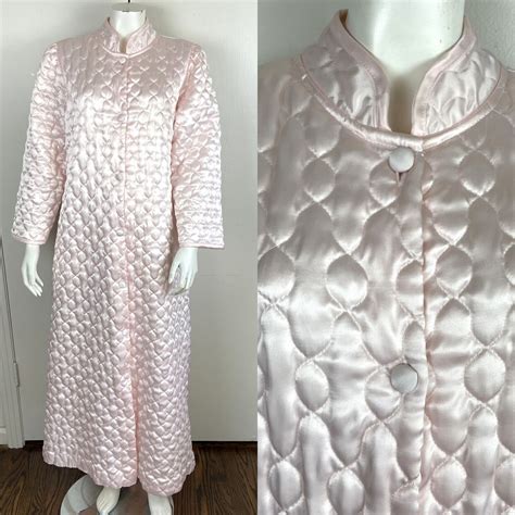 Vintage 80s Pale Pink Quilted Shiny Satin Robe Housecoat Barbizon