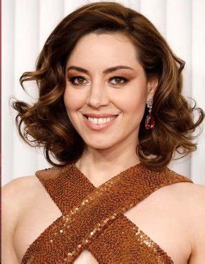 Mix De S Ries On Twitter Aubrey Plaza Diz Que Agatha Coven Of Chaos