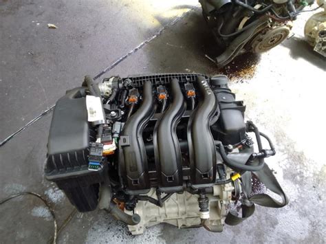 Engine Peugeot 208 I 1 2 Vti 12V PureTech 82 HM01