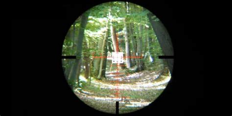 Comparing an Illuminated Reticle vs. a Non-illuminated Reticle