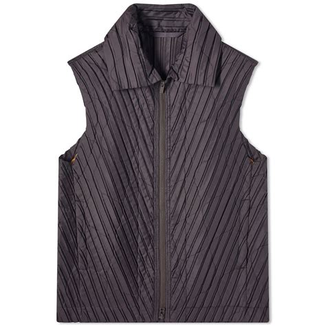 Homme Plissé Issey Miyake Pleated Gilet Brown END US